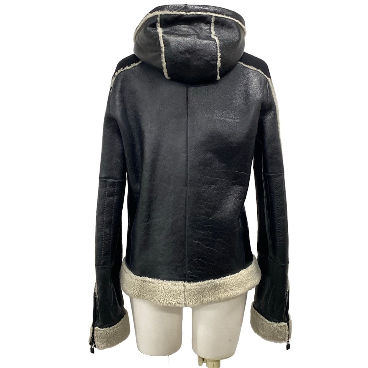 Chanel Jacket L Sport Line Black White Winter Shearling 42 — view 2