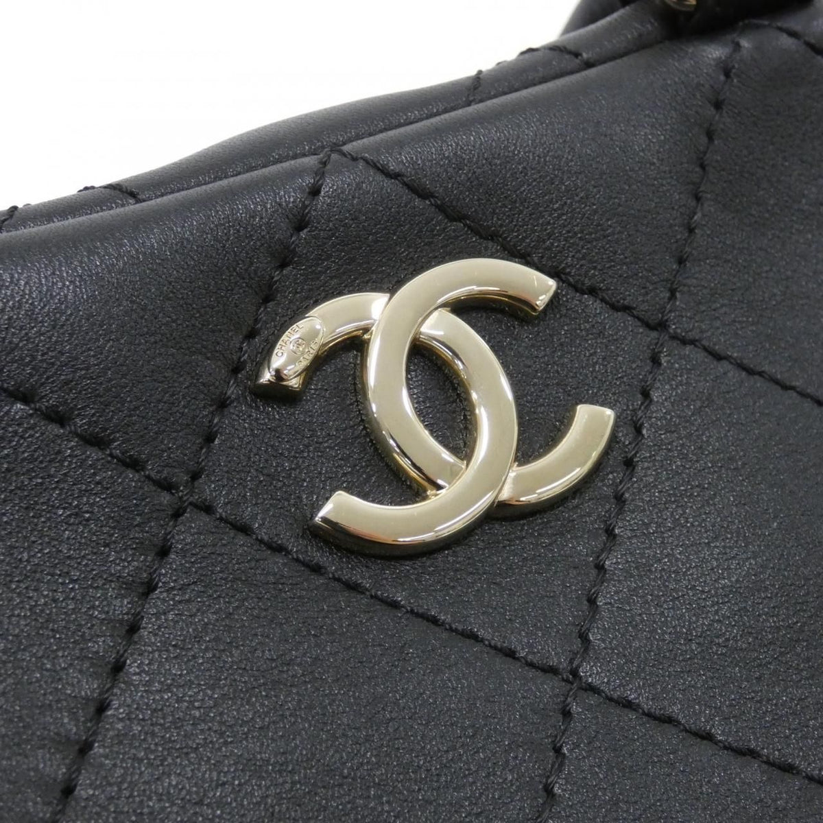 Chanel Bag Handbag Black — view 5