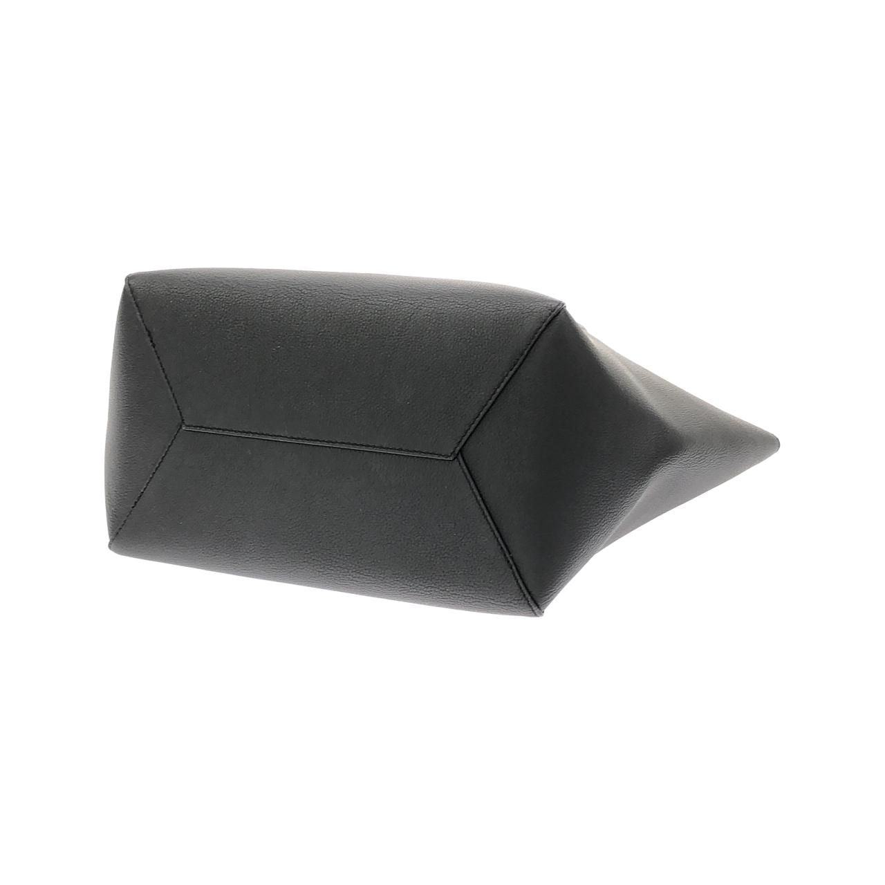 Louis Vuitton Taurillon Lockme Cabas Bag — view 3