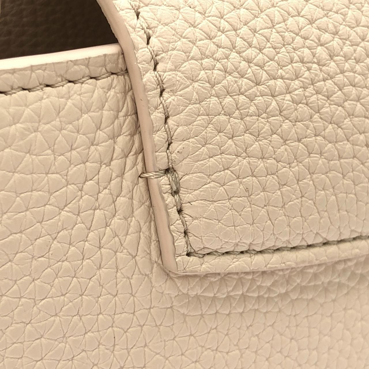 Louis Vuitton Capucines BB Bag — view 4