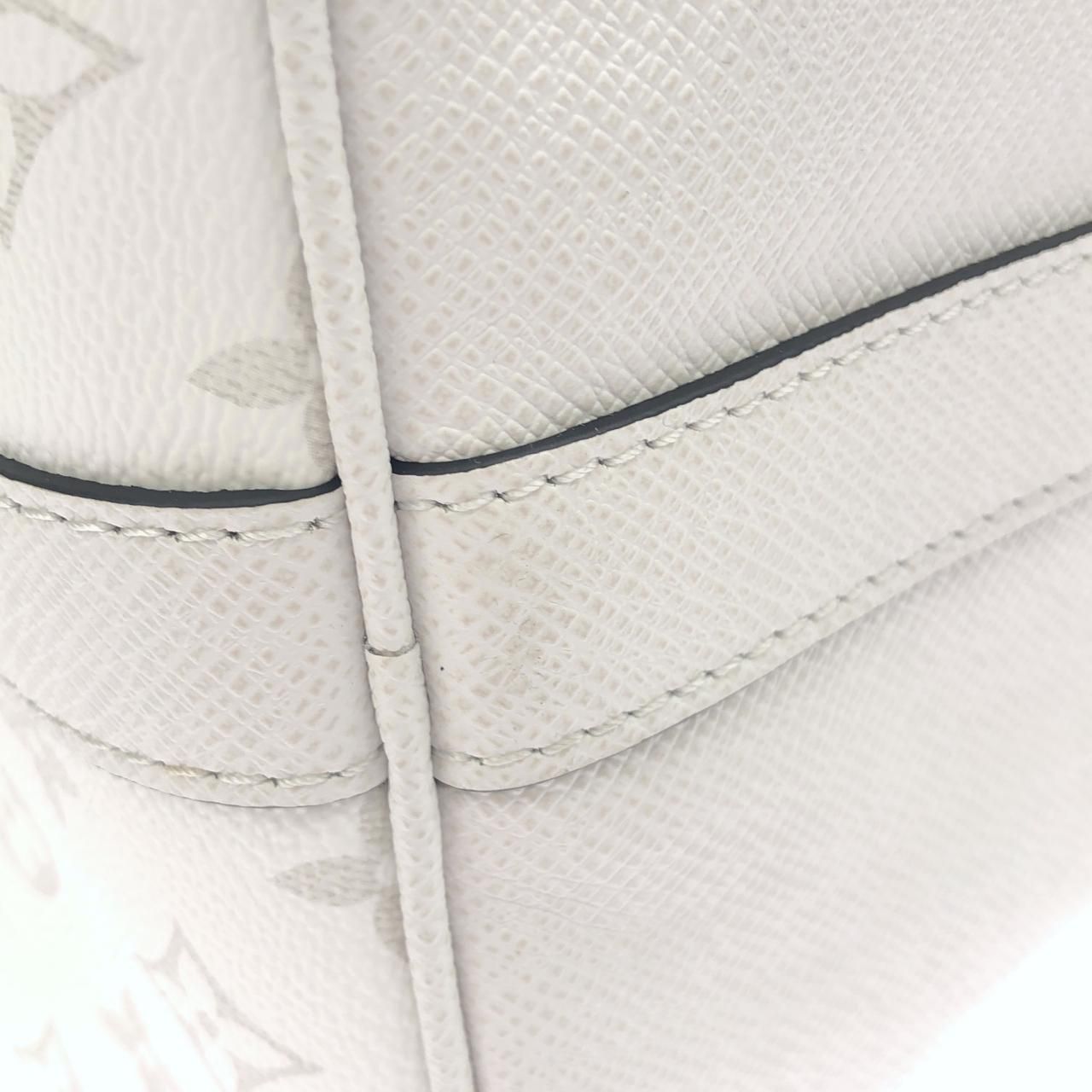 Louis Vuitton Taiga Llama Keepall Bandouliere 50 Boston Bag — view 4