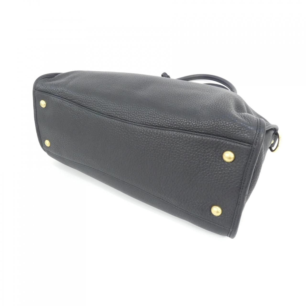 Prada Shoulder Bag Gold — view 3