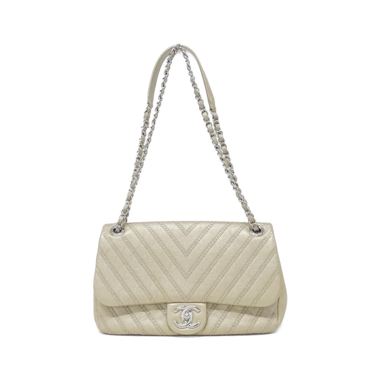 Chanel Shoulder Bag Gold