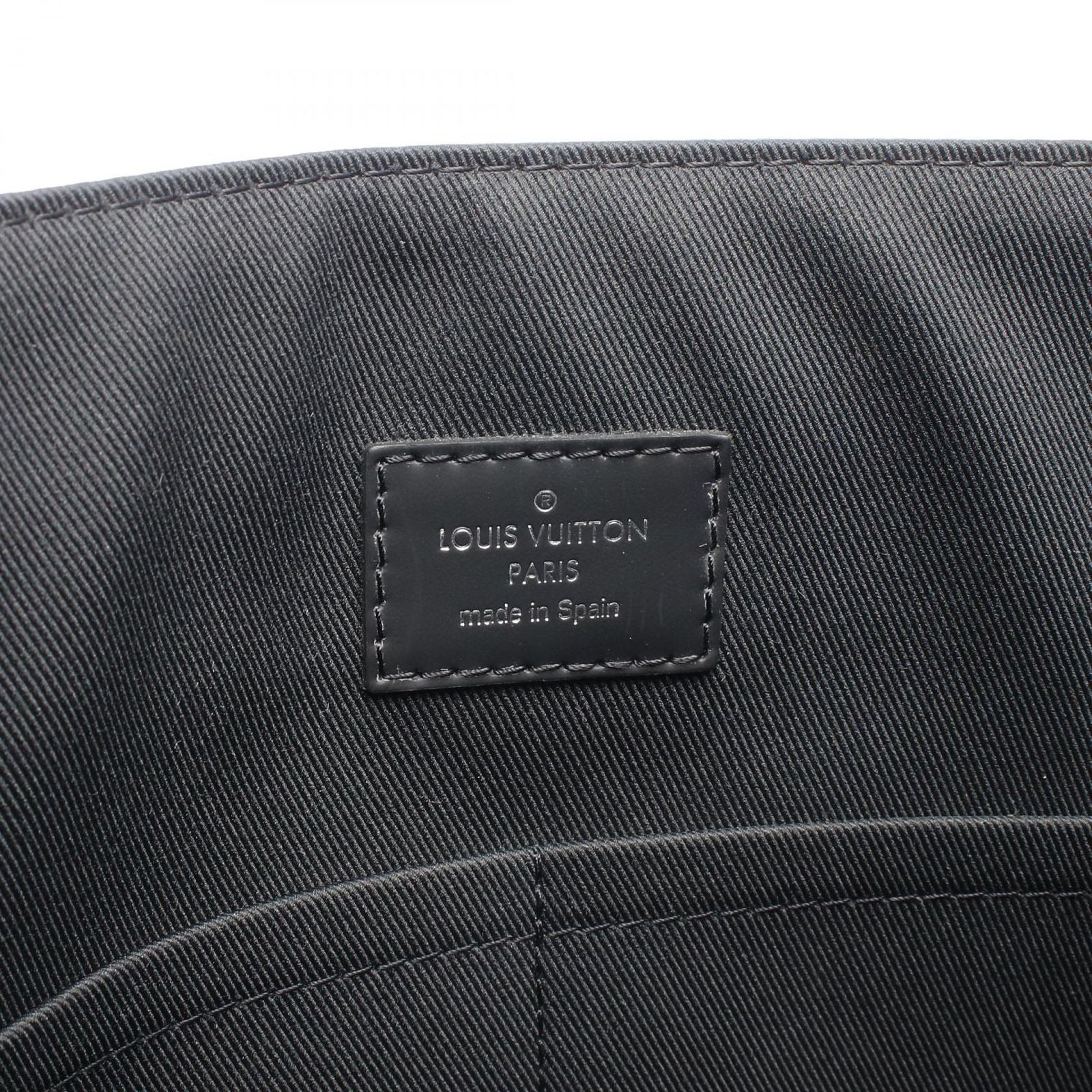 Louis Vuitton Shoulder Bag District MM NM Damier Graphite Leather — view 4