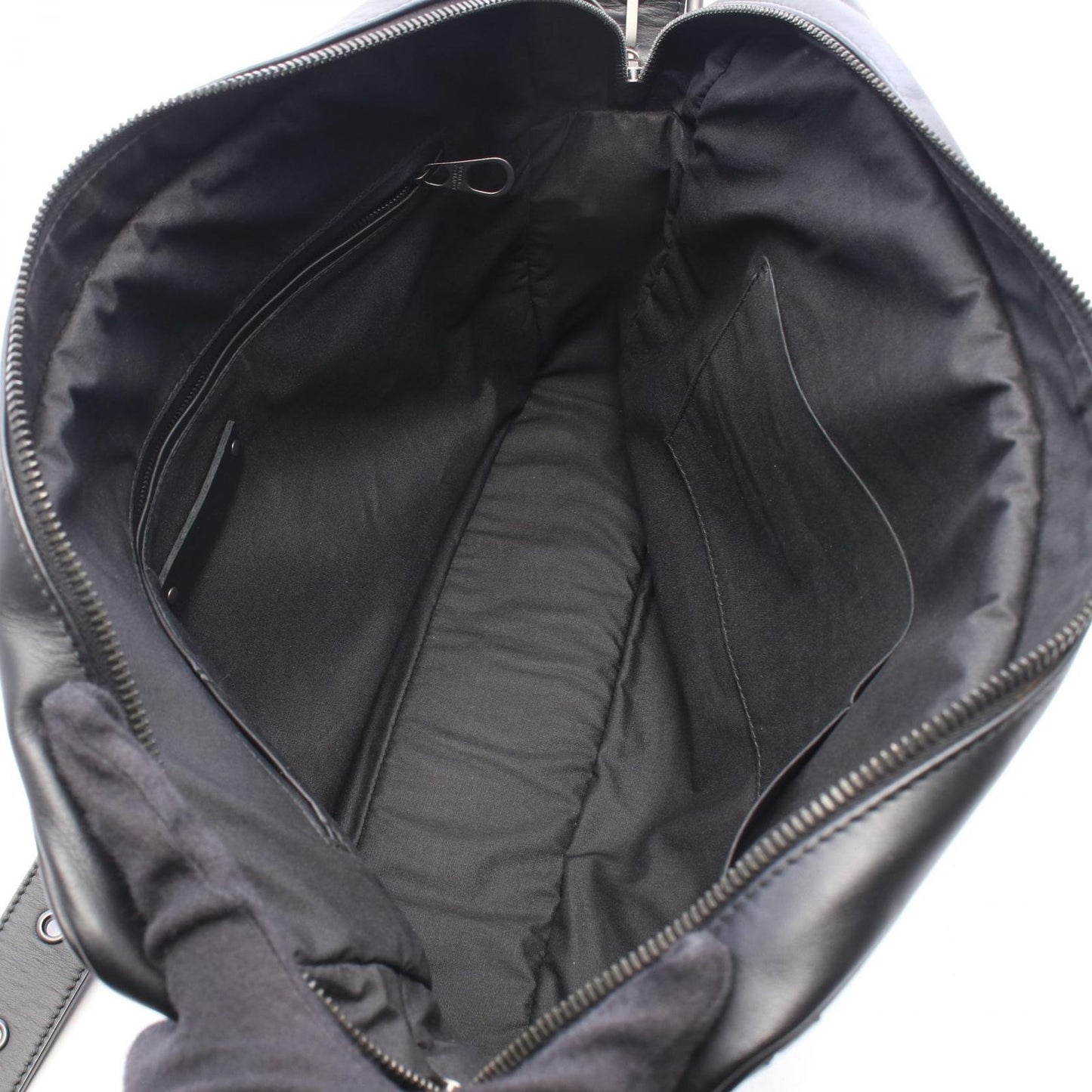 Bottega Veneta Shoulder Bag Intrecciato Black Leather — view 3