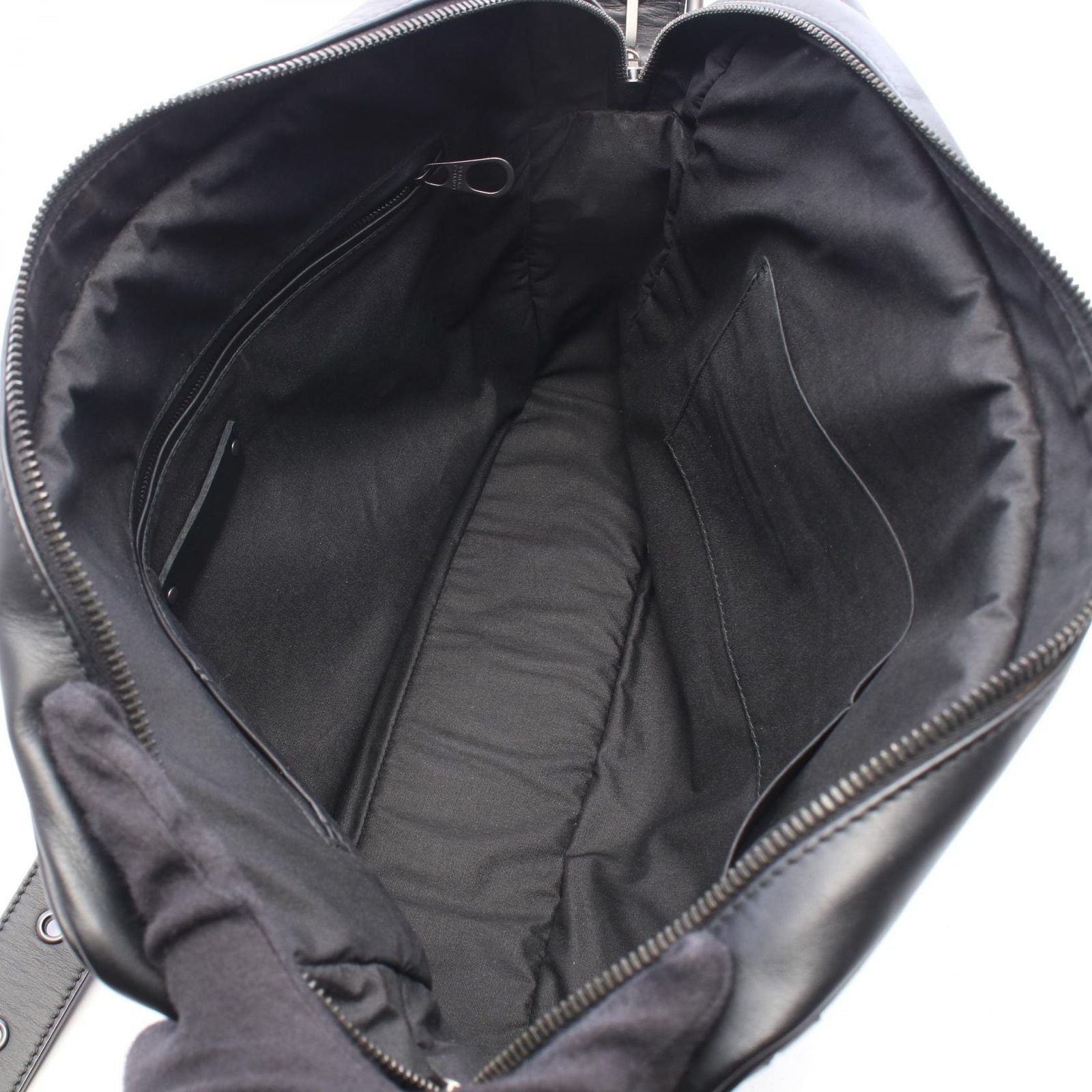 Bottega Veneta Shoulder Bag Intrecciato Black Leather — view 3