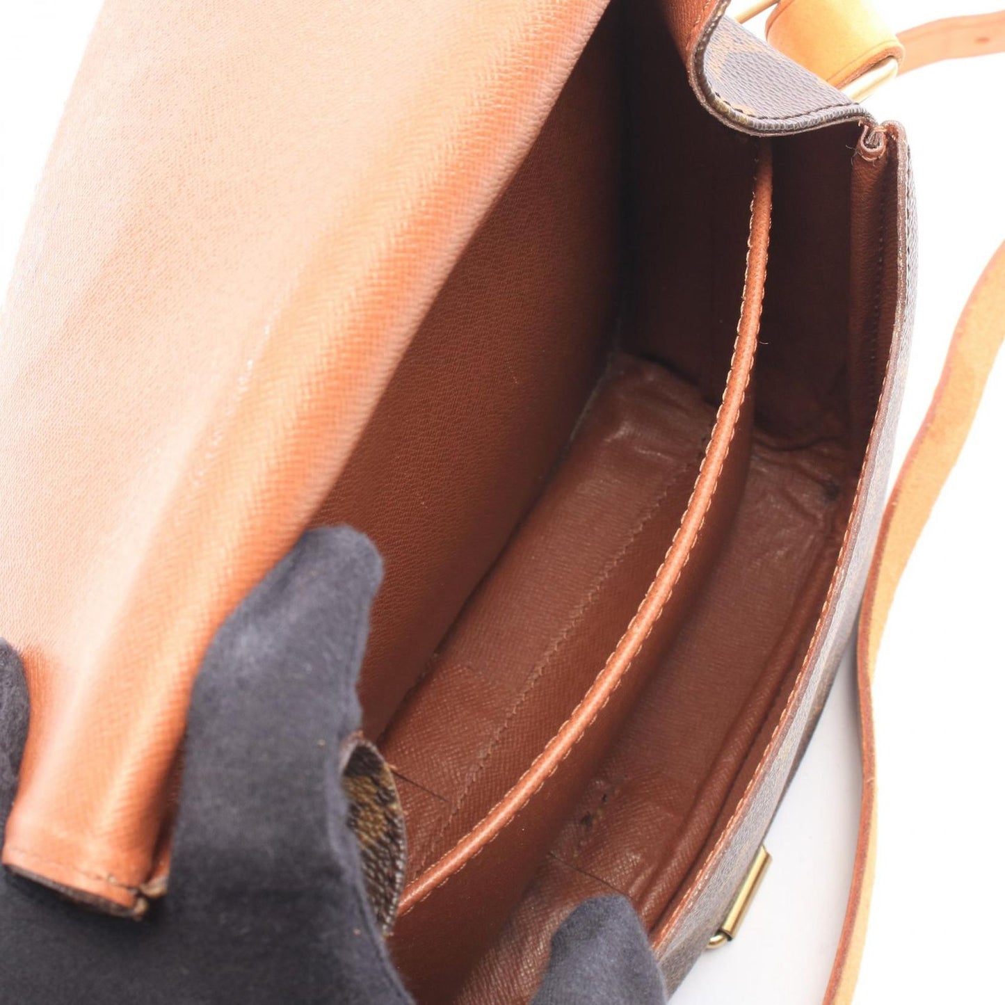 Louis Vuitton Shoulder Bag Cartesiere MM Leather — view 3
