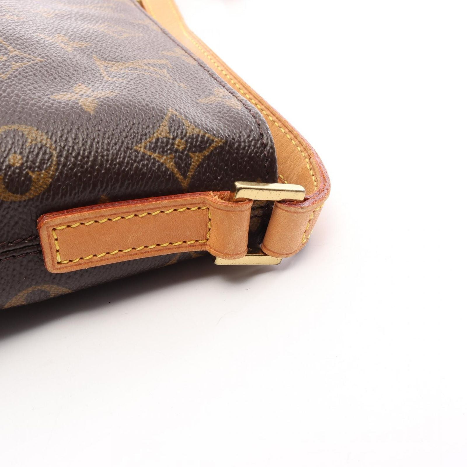 Louis Vuitton Shoulder Bag Trotter Leather — view 8