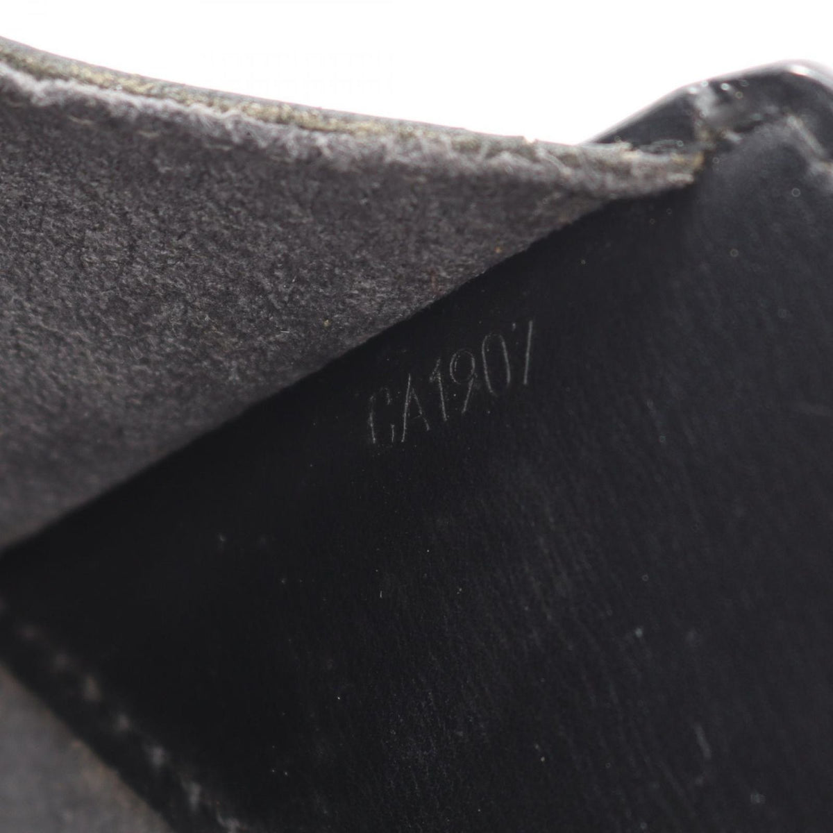 Louis Vuitton Shoulder Bag Cluny Noir Leather — view 5