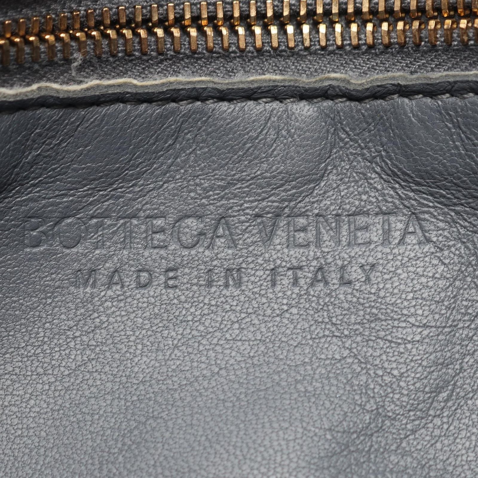 Bottega Veneta Shoulder Bag Cassette Intrecciato Gray Leather — view 4