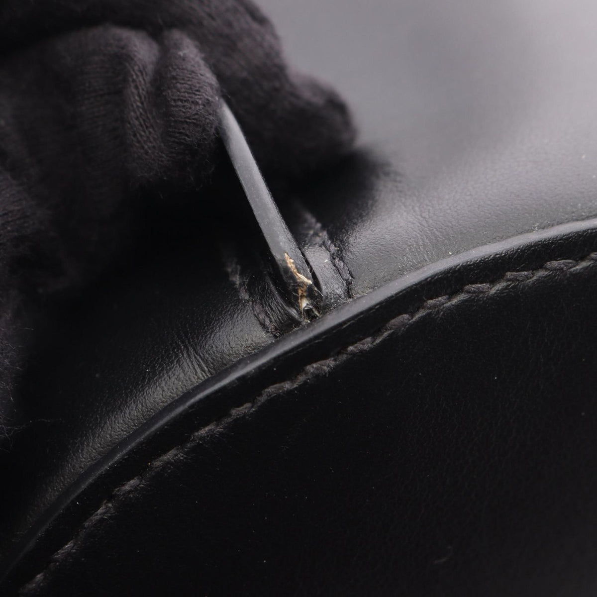 Miu Miu Scallop Bucket Bag 2-Way Black Leather — view 7