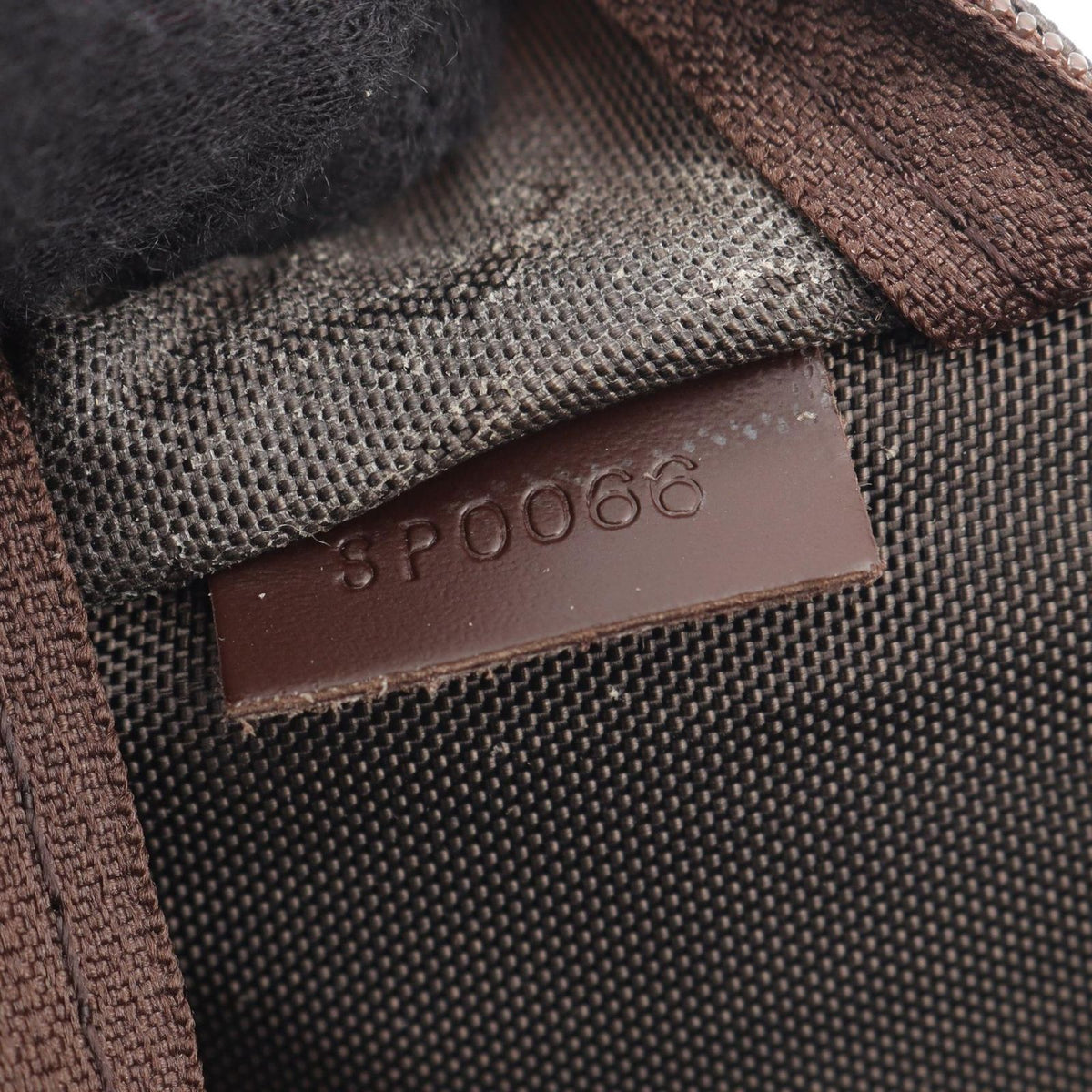 Louis Vuitton Travel Bag Pegase 45 Leather — view 5