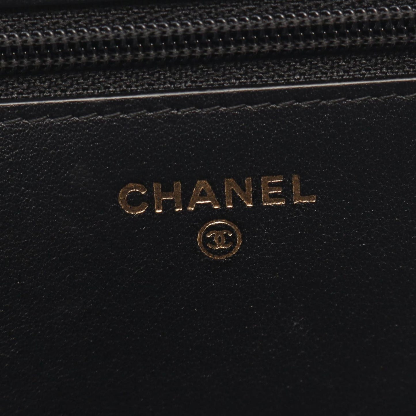 Chanel Shoulder Bag Boy Champagne Gold Black Lambskin Boy Chain Wallet — view 4