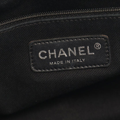 Chanel Tote Bag Quilted Black Caviar Leather CC Logo Chain — view 4