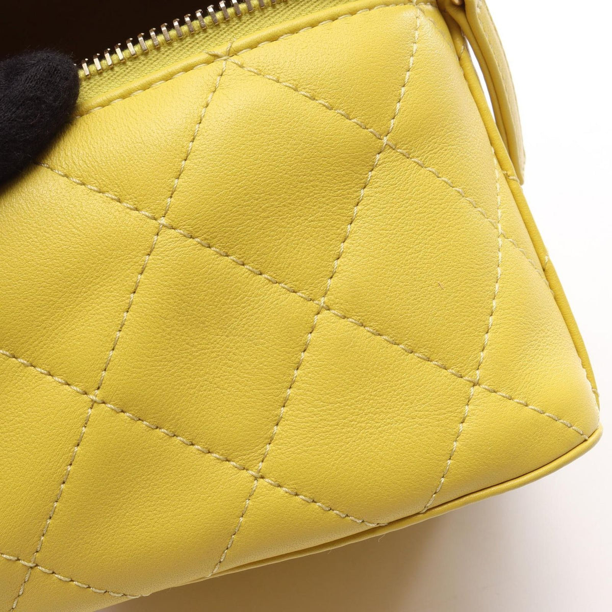 Chanel Shoulder Bag Quilted Yellow Lambskin Vanity 2-Way Chain — view 7