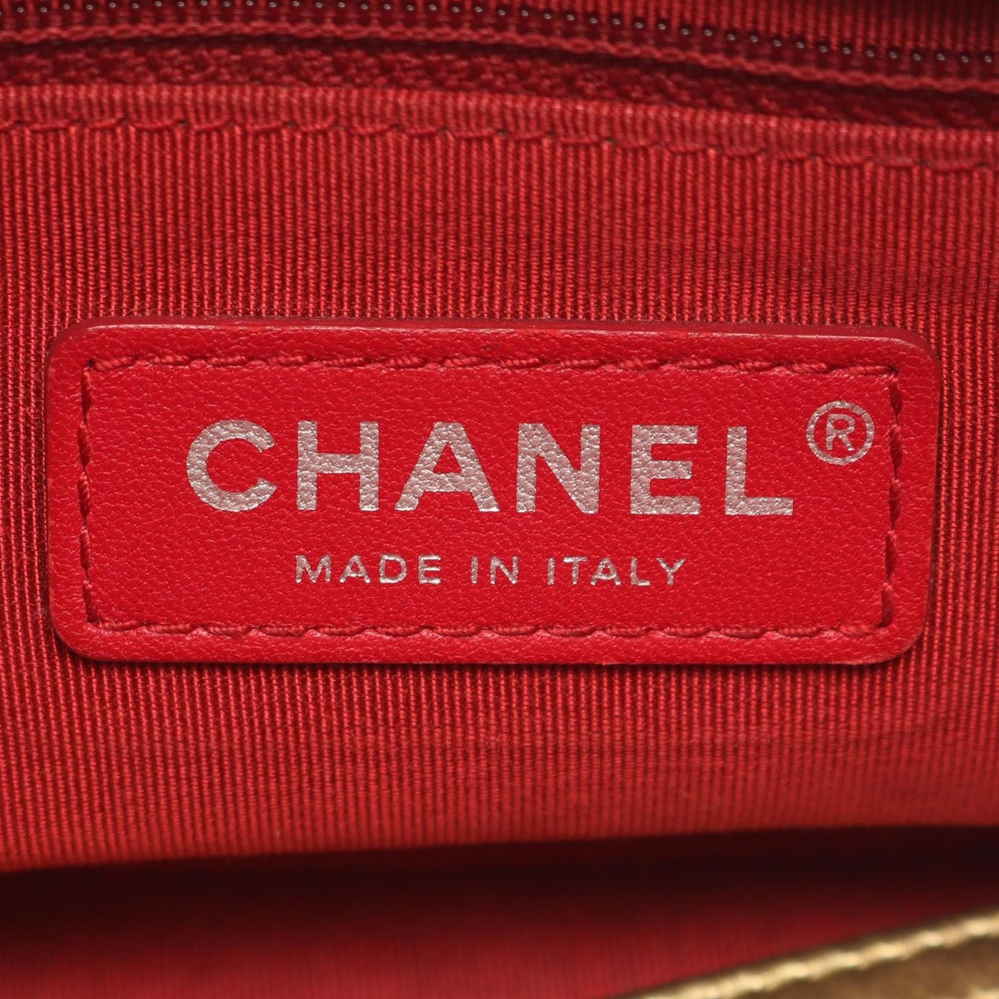 Chanel Shoulder Bag Gabriel de Small Hobo Gold Leather Chain — view 4