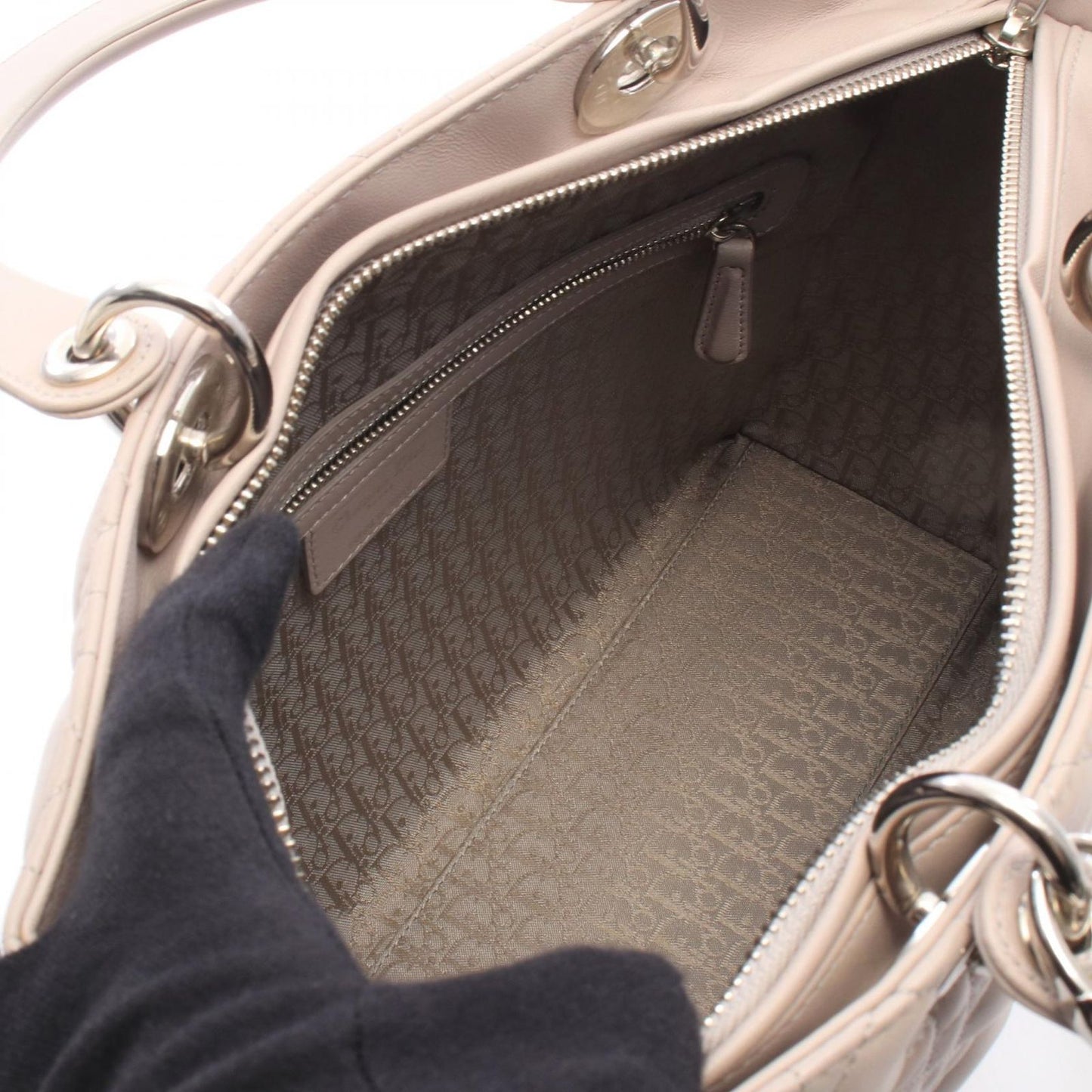 Dior Handbag Lady Dior Large 2-Way Light Beige Leather Lady Dior Tote — view 3