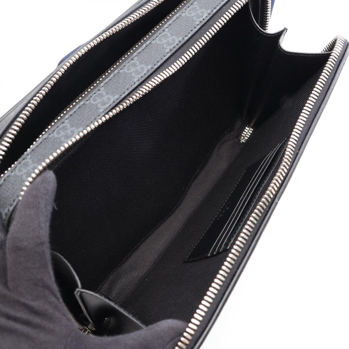 Gucci Shoulder Bag GG Supreme Leather — view 3