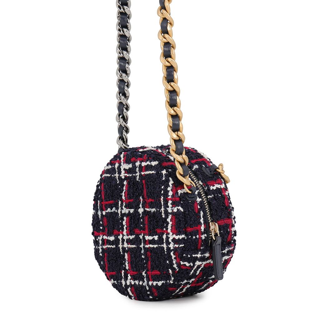 Chanel Chain Shoulder Bag 19 Quilted CC Logo Tweed — view 2
