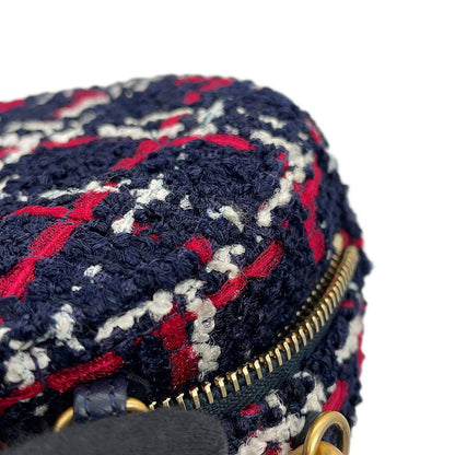 Chanel Chain Shoulder Bag 19 Quilted CC Logo Tweed — view 6