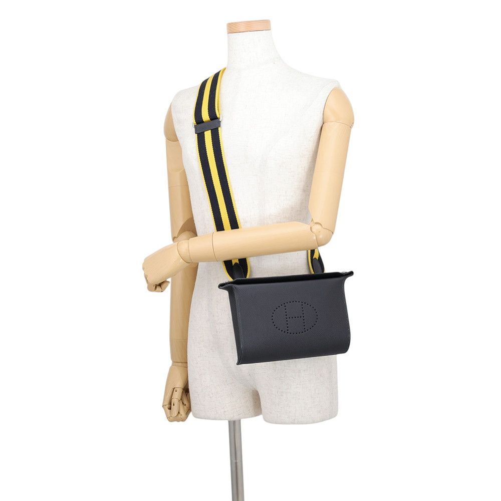 Hermes Shoulder Bag Vide Poche Cavern Silver Togo — view 4