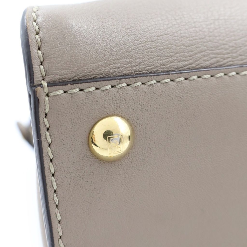 Fendi Peekaboo 2-Way Handbag Beige Leather Street — view 6