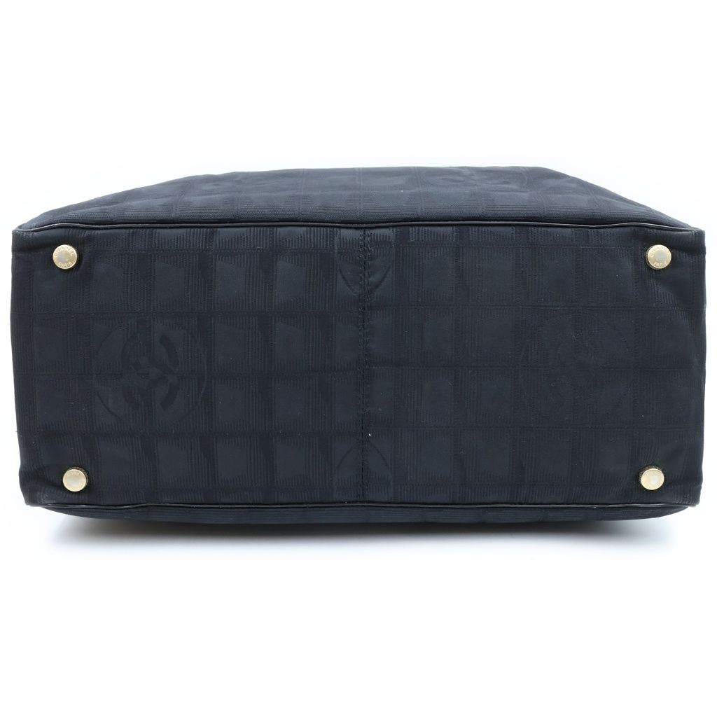 Chanel New Travel CC Logo Tote Bag — view 4
