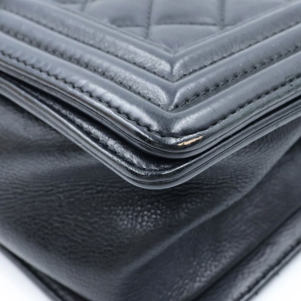 Chanel Boy 25 Quilted Lambskin Silver Chain Shoulder Bag Black — view 5
