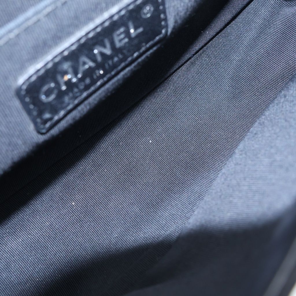 Chanel Boy 25 Quilted Lambskin Silver Chain Shoulder Bag Black — view 8