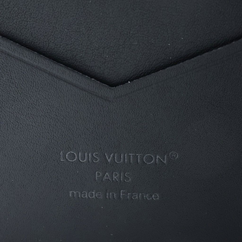 Louis Vuitton Passport Cover Couverture NM Black — view 5