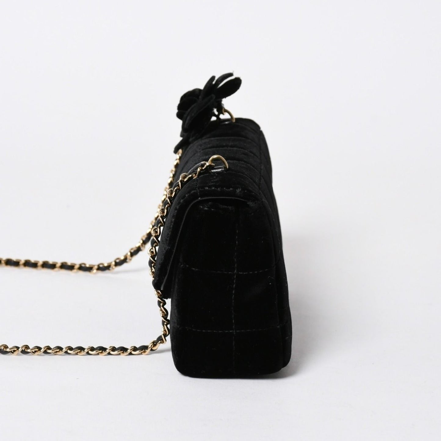 Chanel Choco Bar Velvet Single Flap Chain Bag Velour Gold — view 4
