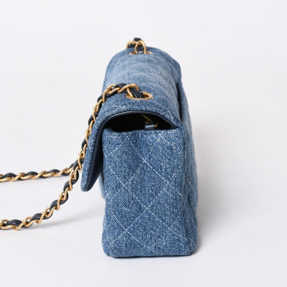 Chanel Mini Quilted 20 CC Logo Gradient Denim Chain Shoulder Bag Stand Blue — view 4