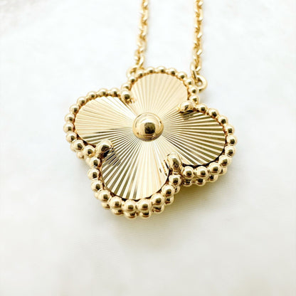 Van Cleef & Arpels Vintage Alhambra Yellow Gold Necklace — view 5