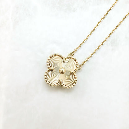 Van Cleef & Arpels Vintage Alhambra Yellow Gold Necklace — view 3