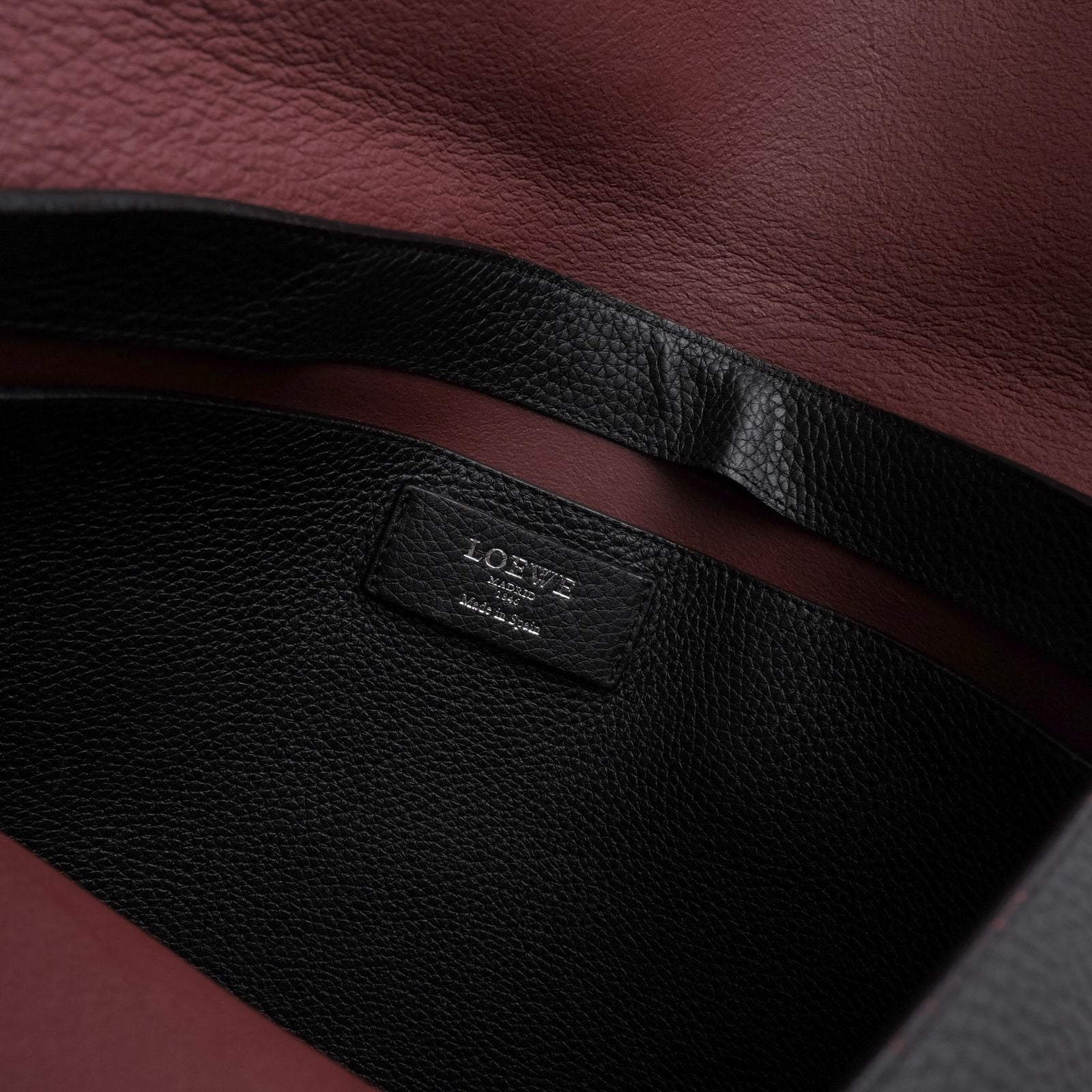 Loewe Tote Bag Leather Black Anagram Sully — view 8