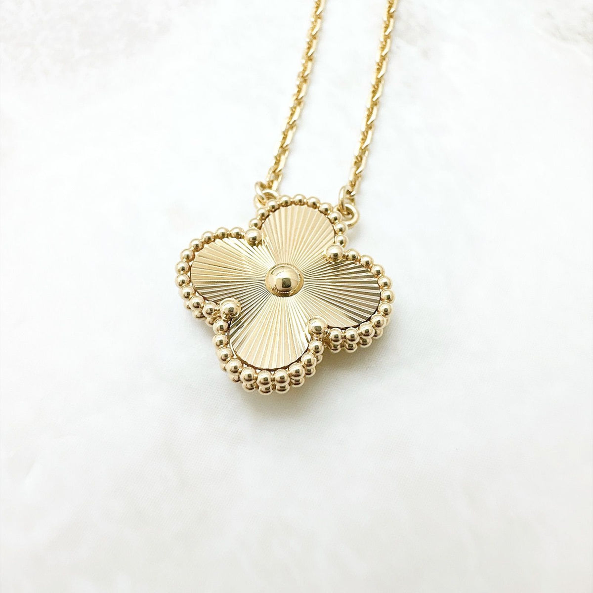 Van Cleef & Arpels Vintage Alhambra Yellow Gold Necklace — view 3