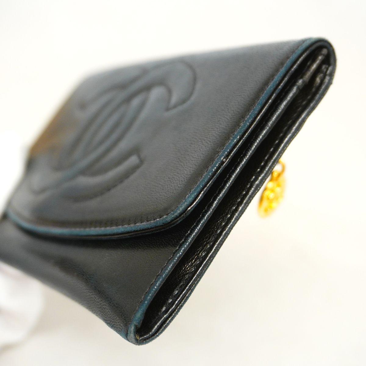 Chanel Coin Purse Lambskin Black Gold — view 7