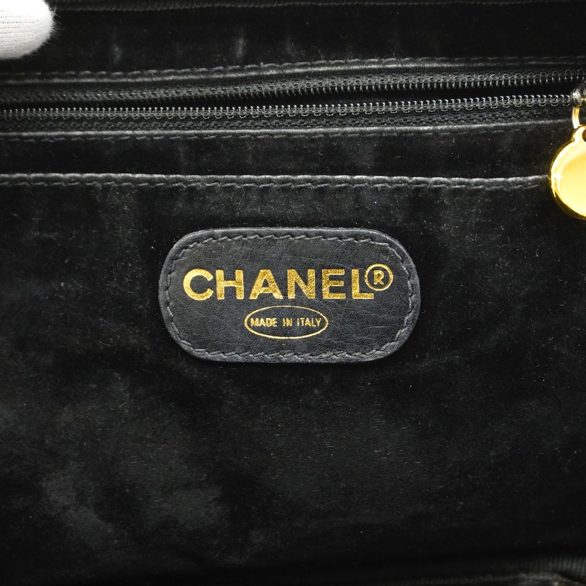 Chanel Vanity Bag Caviar Leather Black Gold — view 5