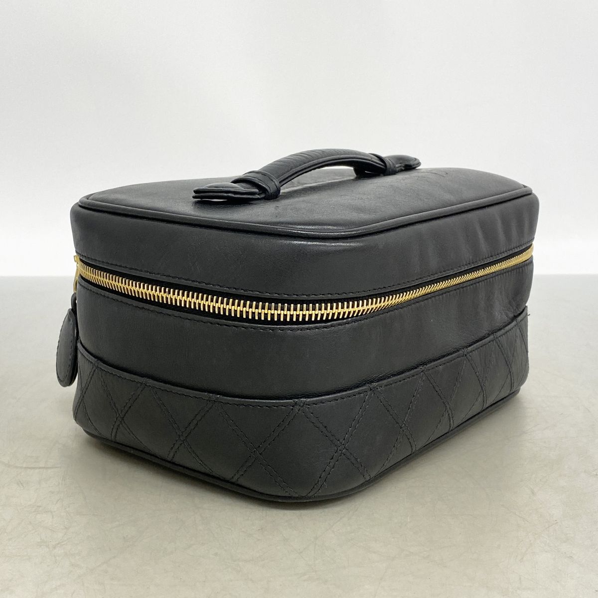 Chanel Vanity Bag Bicolor Leather Black Gold — view 2