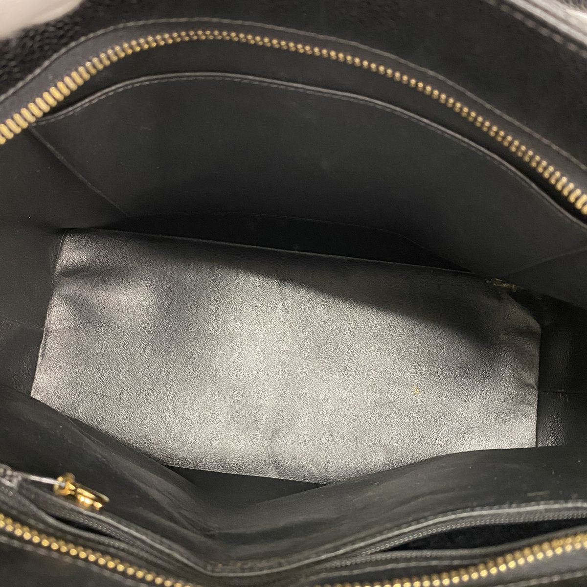Chanel Tote Bag Reissue Caviar Leather Black Gold — view 4