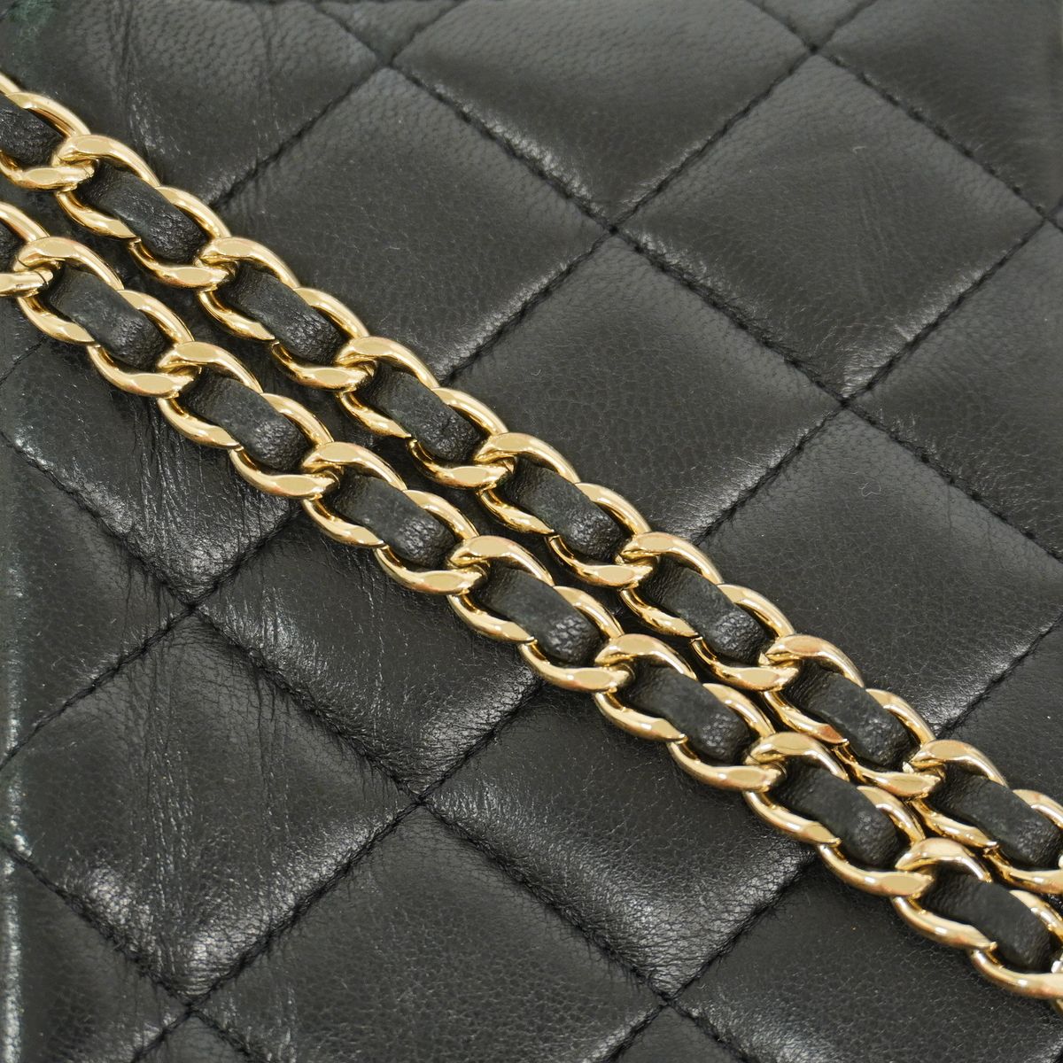 Chanel Vanity Bag Quilted Lambskin Black Champagne Gold — view 8