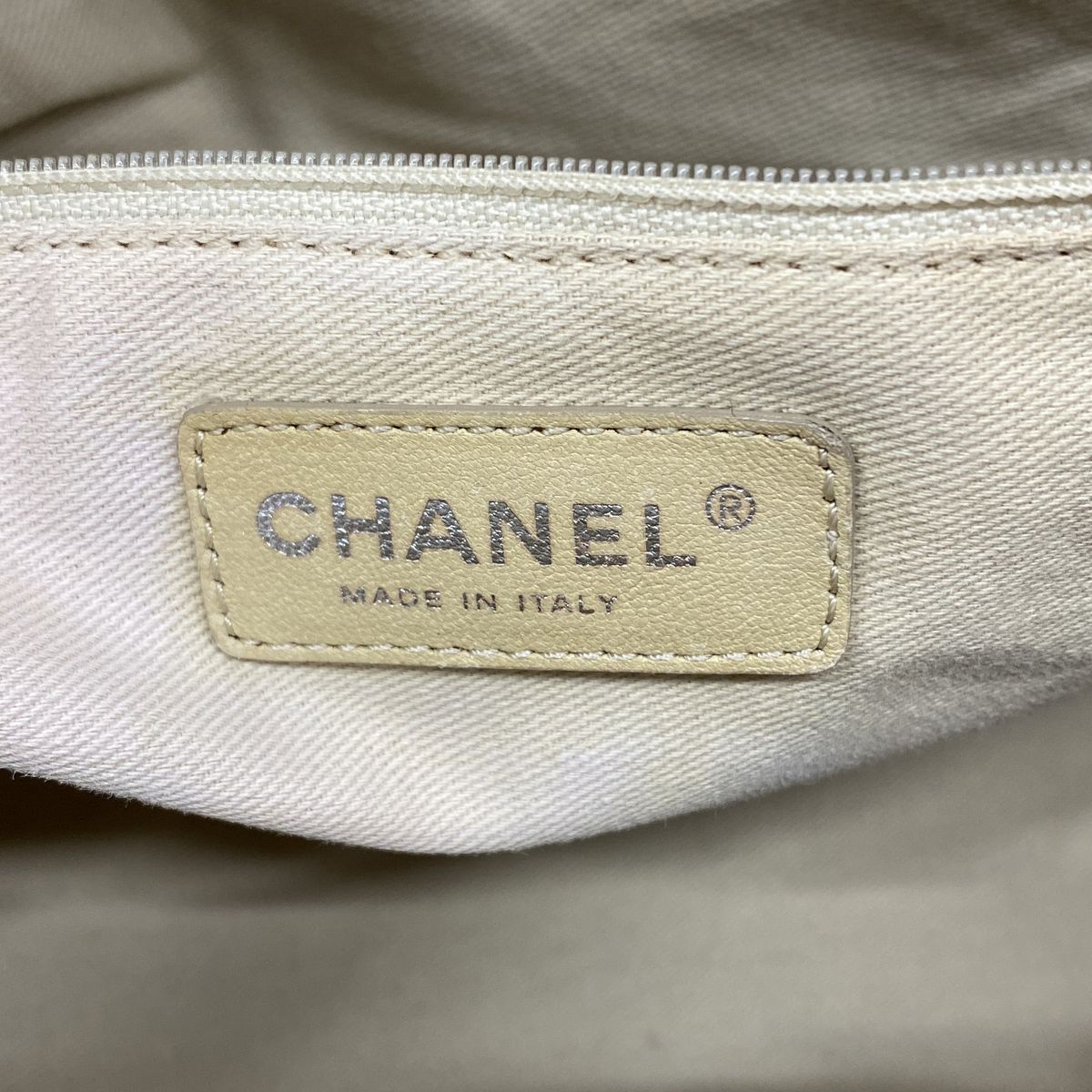 Chanel Tote Bag Caviar Leather Beige Silver — view 5
