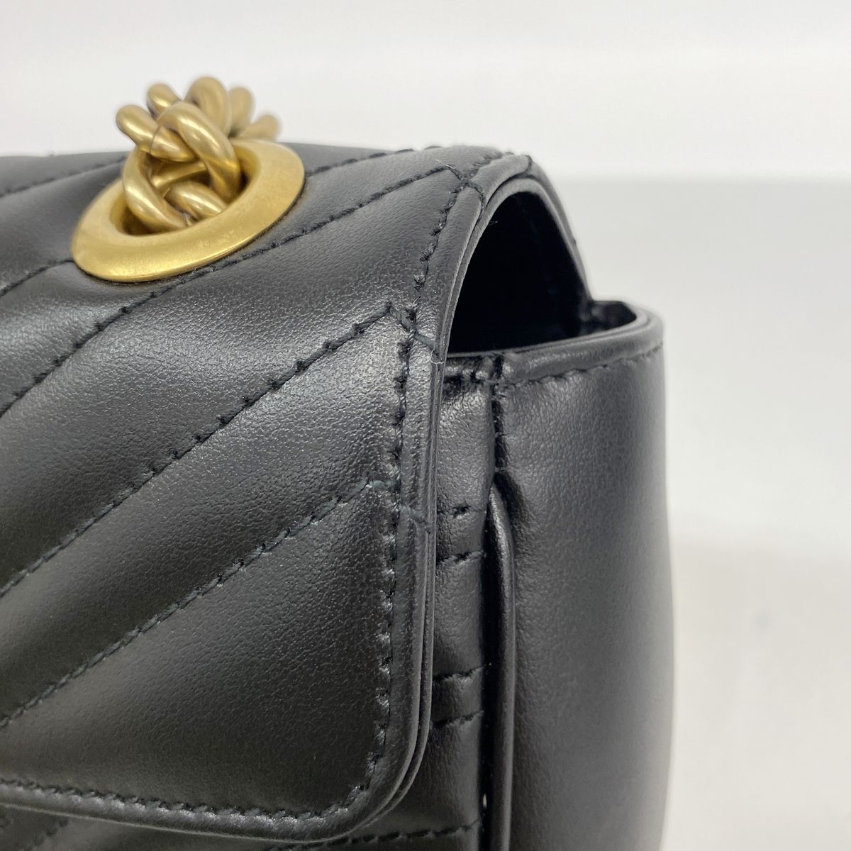 Gucci Shoulder Bag GG Marmont Leather Black Gold — view 7