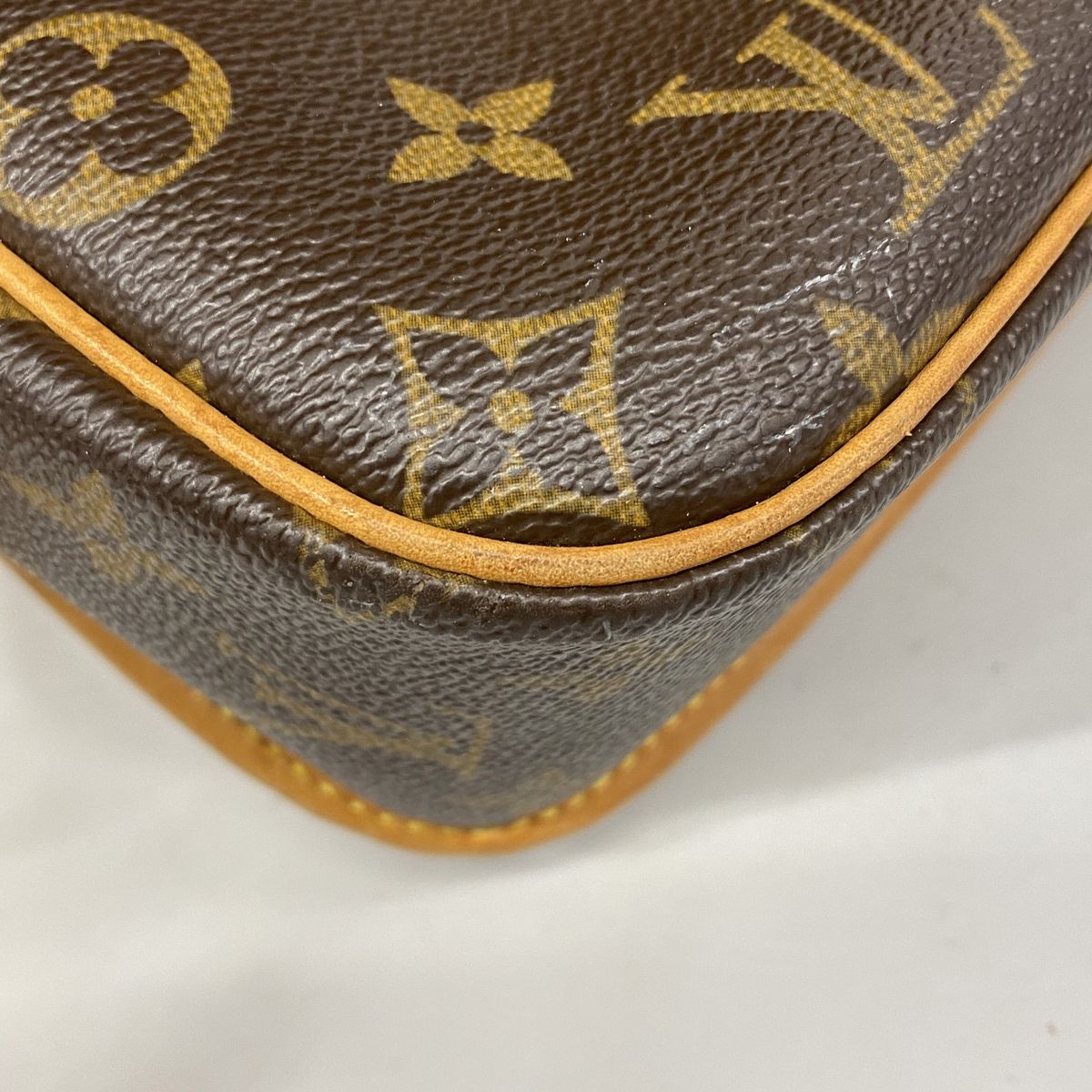 Louis Vuitton Shoulder Bag Monogram Solonge Brown — view 8
