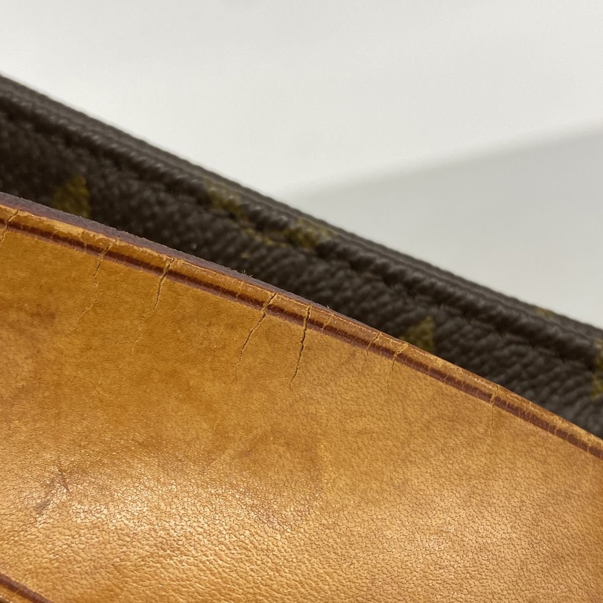Louis Vuitton Shoulder Bag Monogram Cartouchiere MM Brown — view 8