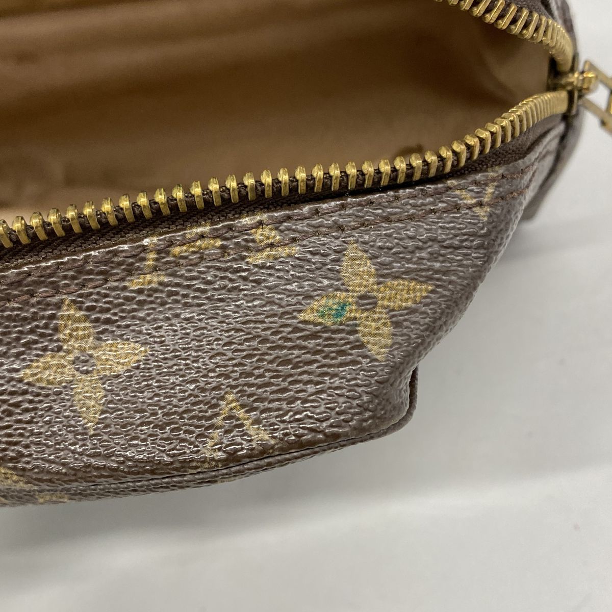 Louis Vuitton Pouch Monogram Trousse Toilet 28 Brown — view 7