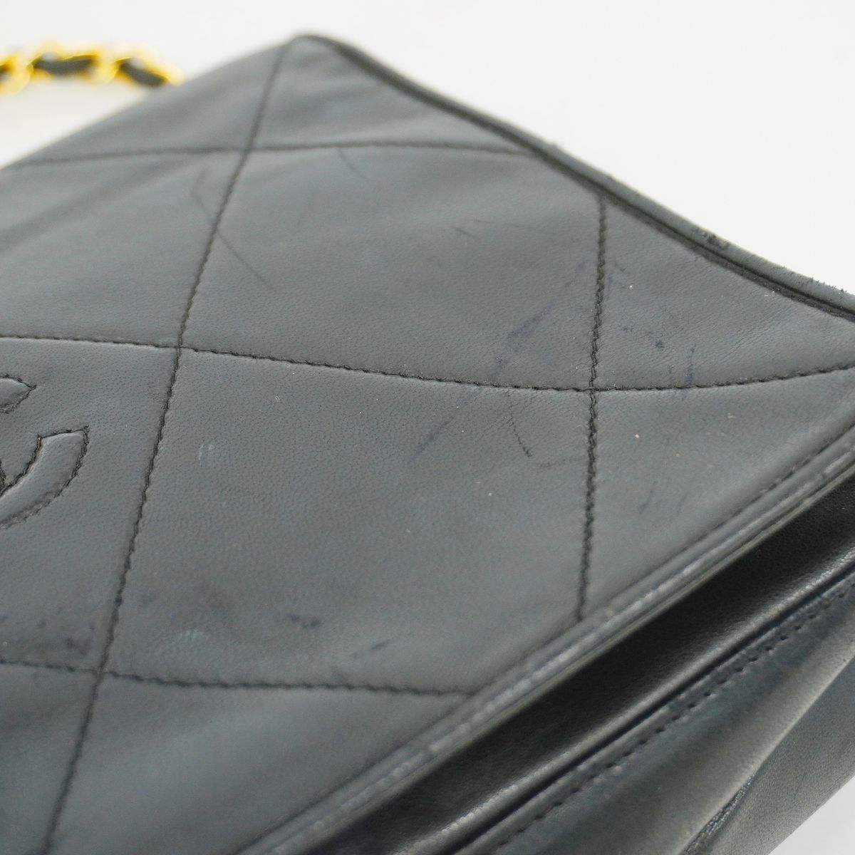 Chanel Shoulder Bag Lambskin Black Gold — view 7