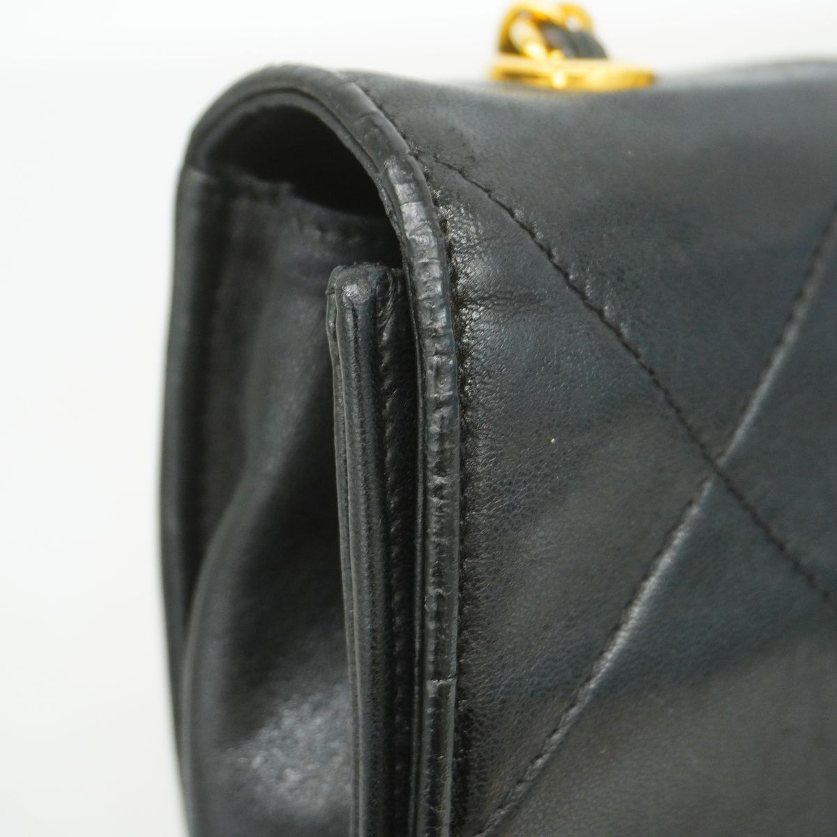 Chanel Shoulder Bag Lambskin Black Gold — view 8