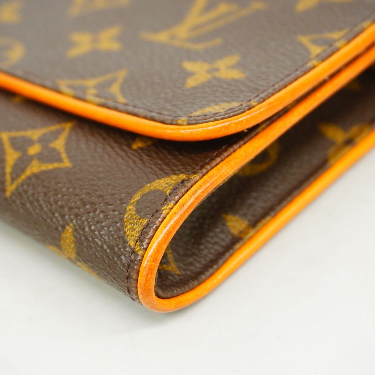 Louis Vuitton Shoulder Bag Monogram Pochette Twin GM Brown — view 6
