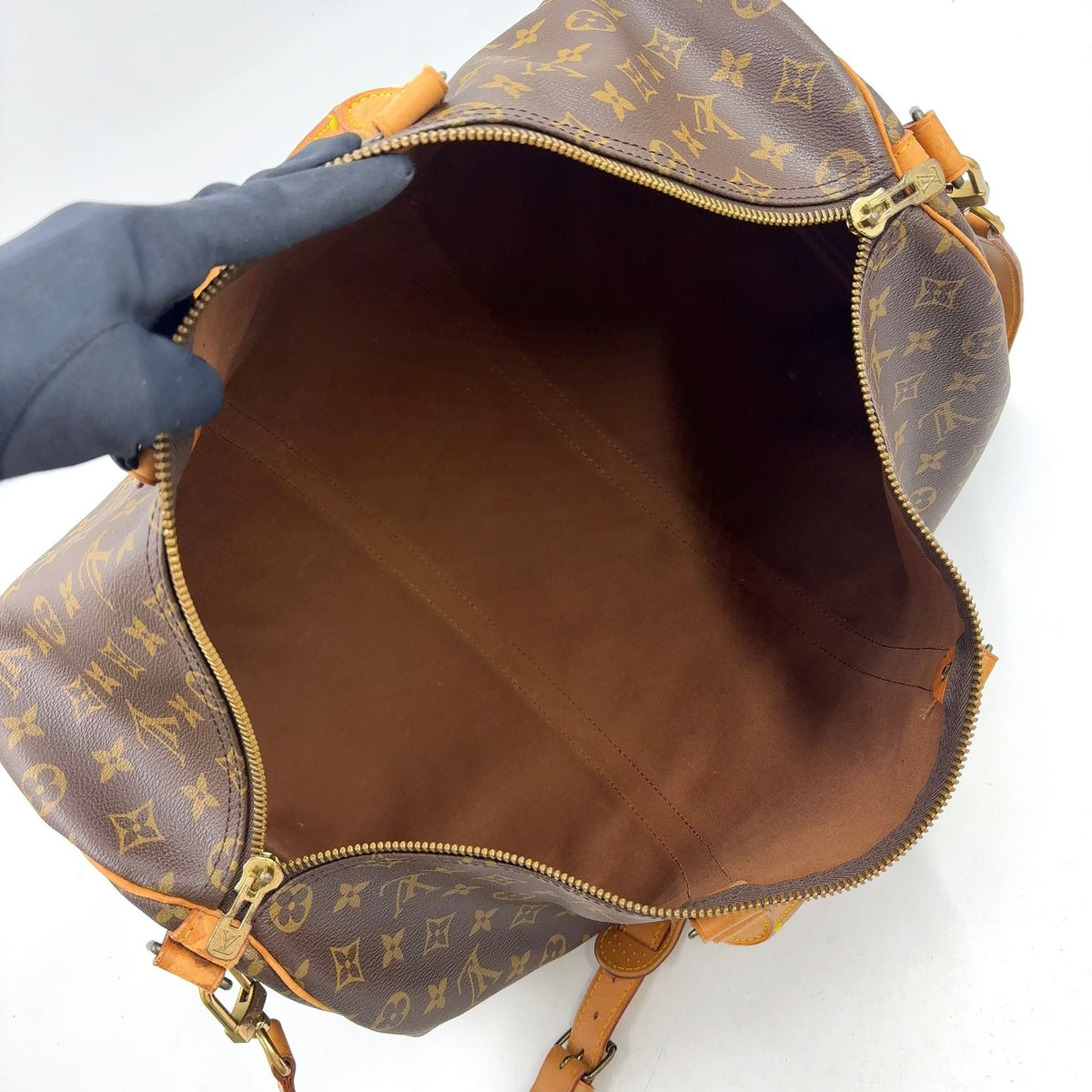 Louis Vuitton Keepall Bandouliere 50 Monogram Leather — view 3